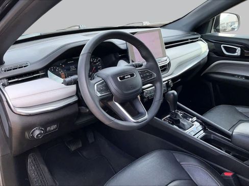 Used 2023 Jeep Compass Limited AWD/4WD image 16