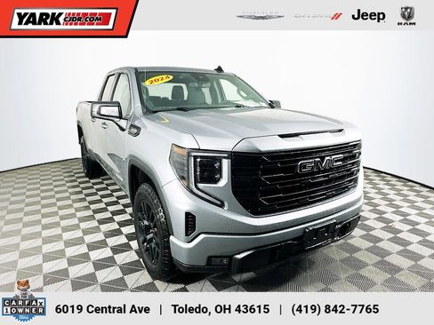 Used 2024 GMC Sierra 1500 Elevation w/ X31 Off-Road Package AWD/4WD image 1