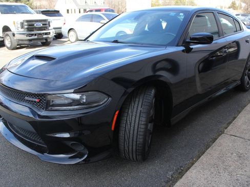 Used 2019 Dodge Charger GT image 6
