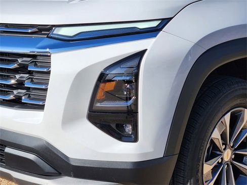 New 2026 Chevrolet Equinox LT w/ Convenience Package II image 6