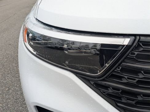Used 2022 Ford Explorer 2WD image 10