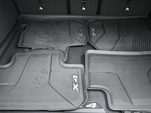 Used 2023 BMW X4 M40i AWD/4WD image 18