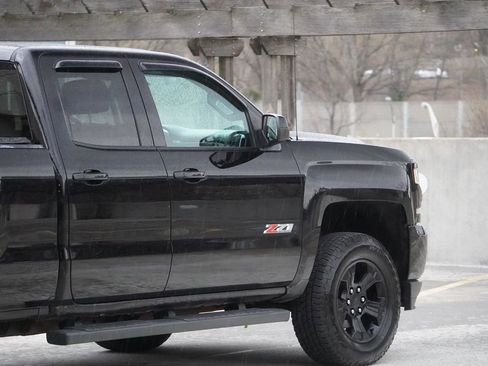 Used 2016 Chevrolet Silverado 1500 LT w/ Midnight Edition AWD/4WD image 40