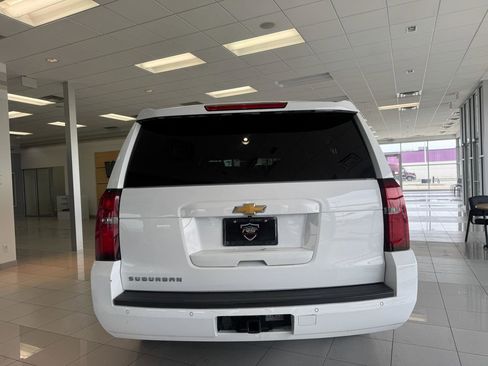 Used 2020 Chevrolet Suburban LT image 19