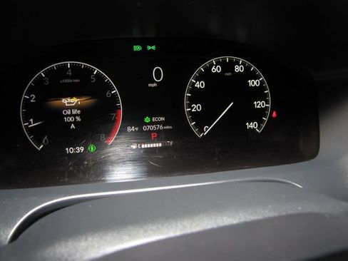 Certified 2024 Honda HR-V Sport image 4