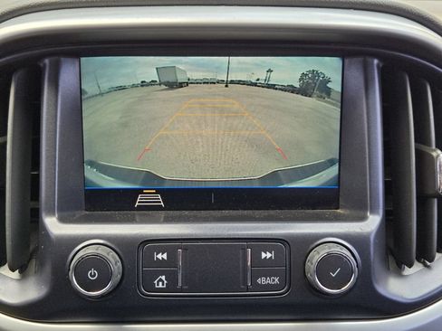 Used 2022 Chevrolet Colorado LT w/ Fleet Safety Package RWD image 18