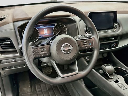Used 2023 Nissan Rogue SV AWD/4WD image 18