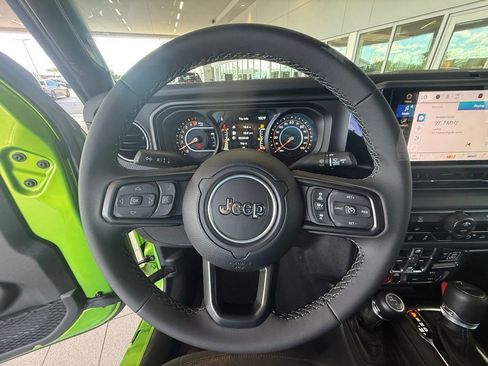 New 2025 Jeep Gladiator Mojave w/ Safety Group image 32