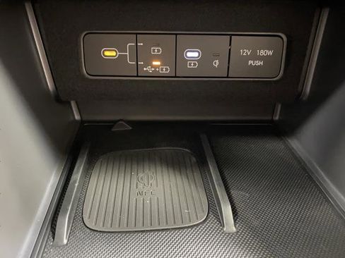 New 2025 Hyundai Sonata Limited image 25