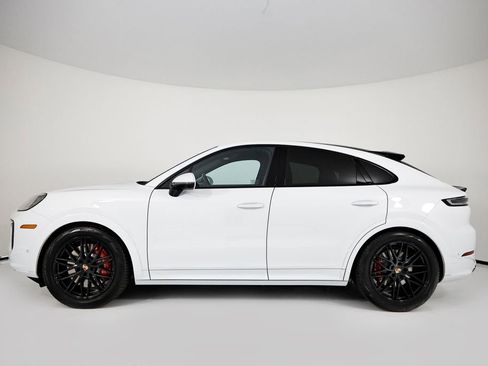 New 2026 Porsche Cayenne GTS AWD/4WD image 2