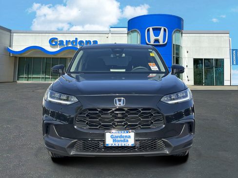 Used 2025 Honda HR-V LX image 2