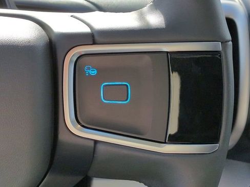 New 2025 Ford Expedition Active image 29