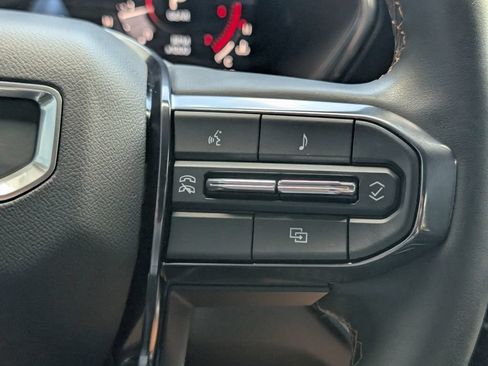 Used 2025 GMC Canyon AT4 AWD/4WD image 26