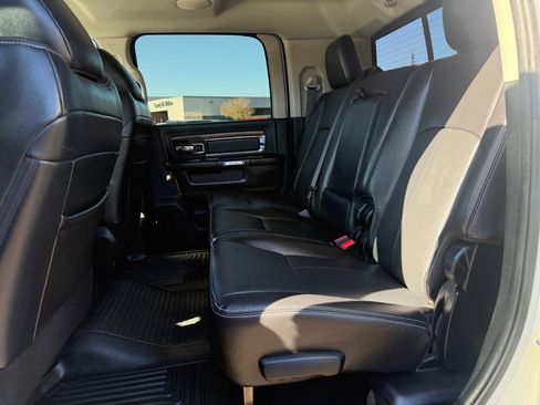 Used 2018 RAM 2500 Laramie w/ Convenience Group image 16