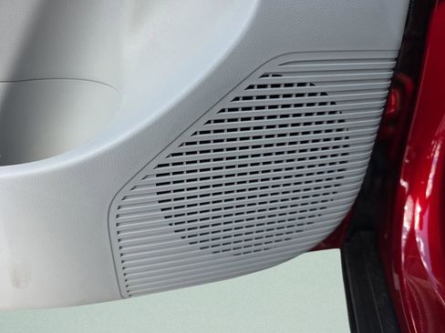 New 2026 Hyundai Kona SE image 16