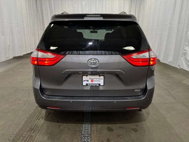 Certified 2017 Toyota Sienna XLE w/ XLE Navigation Package FWD image 5