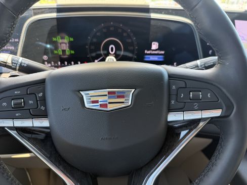 Certified 2023 Cadillac Escalade Premium Luxury AWD/4WD image 32