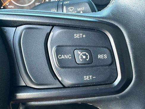 Used 2019 Jeep Wrangler Sport image 15
