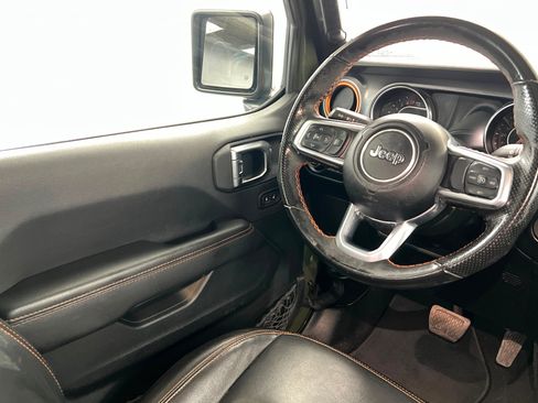 Used 2022 Jeep Gladiator Mojave w/ LED Lighting Group AWD/4WD image 11