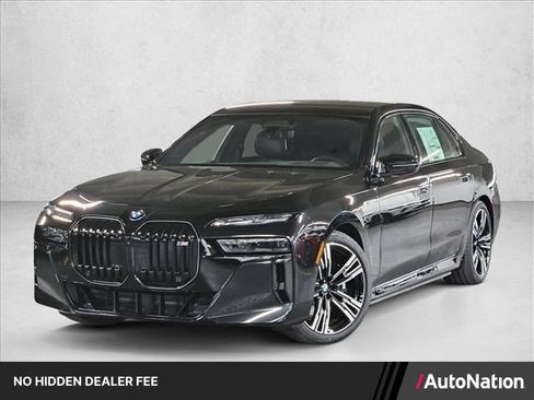 New 2026 BMW i7 M70 AWD/4WD image 1