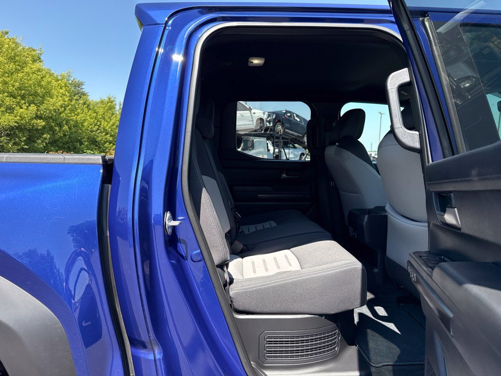 Used 2025 Toyota Tacoma TRD Off-Road AWD/4WD image 12