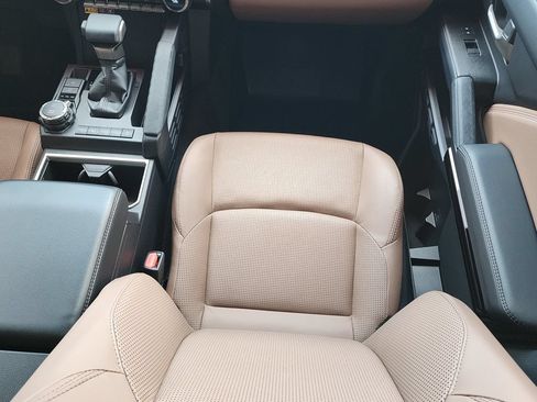 Used 2026 Toyota 4Runner Limited AWD/4WD image 13