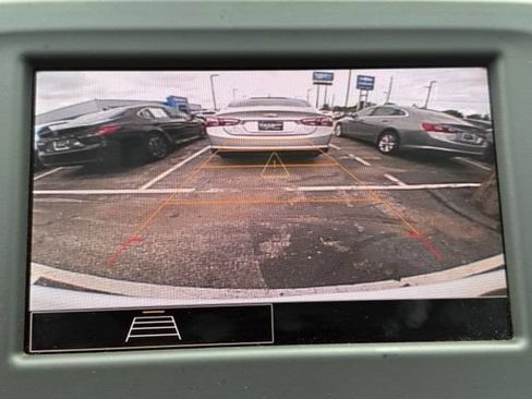 Certified 2024 Chevrolet Equinox LT w/ LPO, Floor Liner Package FWD image 2