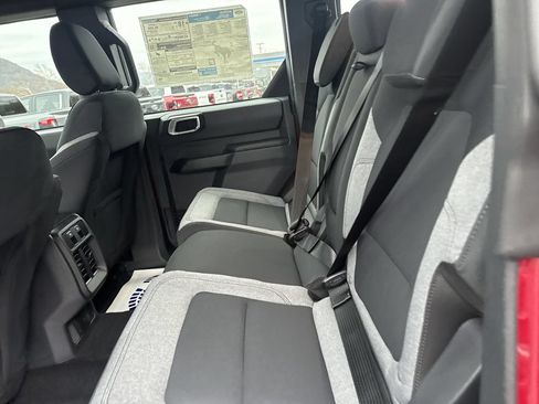 New 2025 Ford Bronco 4-Door w/ Sasquatch Package AWD/4WD image 12