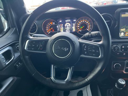 Used 2021 Jeep Wrangler Unlimited Sahara image 16