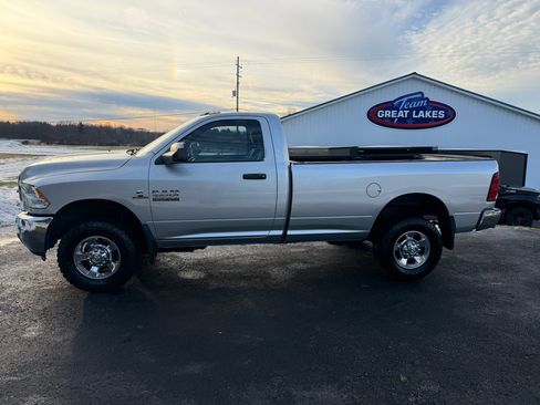 Used 2014 RAM 2500 Tradesman w/ Chrome Appearance Group image 8