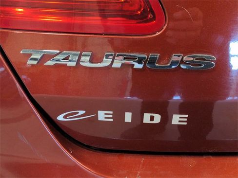 Used 2014 Ford Taurus Limited image 27