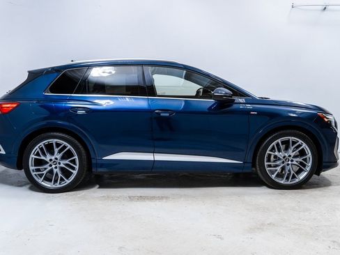 Used 2025 Audi Q4 e-tron Prestige w/ Sport Package image 8