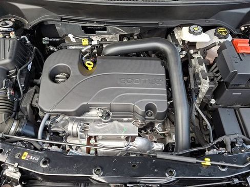 Used 2025 Chevrolet Equinox LT AWD/4WD image 28