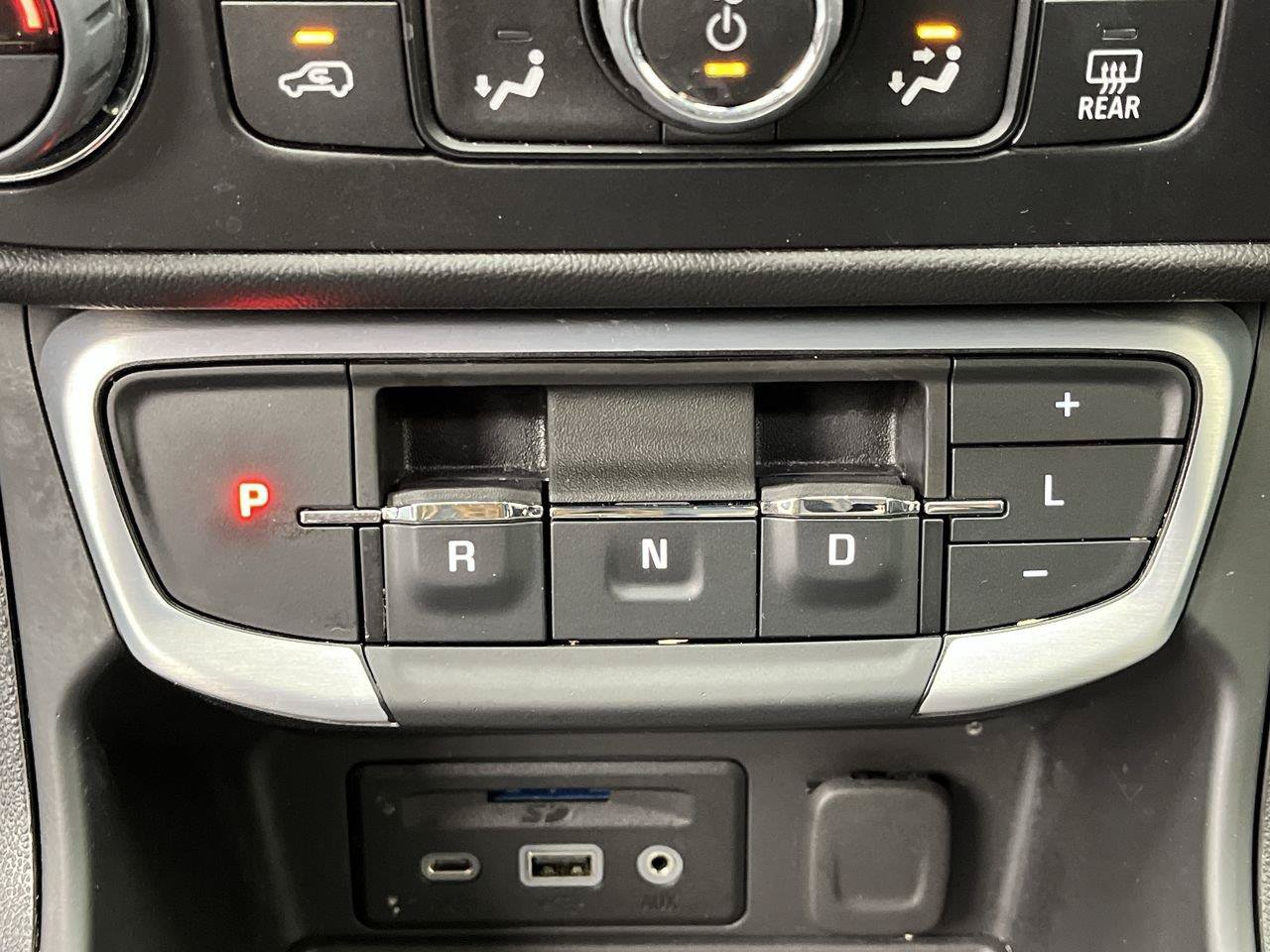 Certified 2024 GMC Terrain SLT AWD/4WD image 24