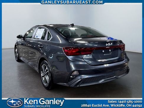 Used 2024 Kia Forte LXS image 3