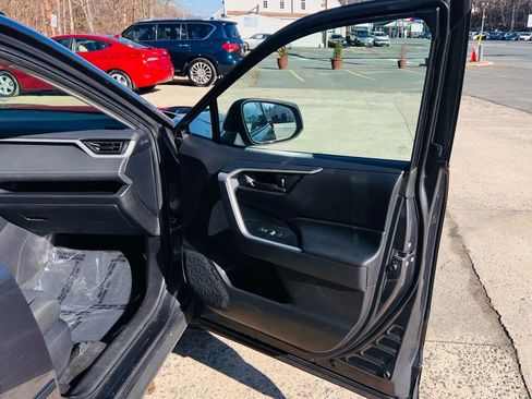 Used 2020 Toyota RAV4 LE w/ All Weather Liner Package image 15