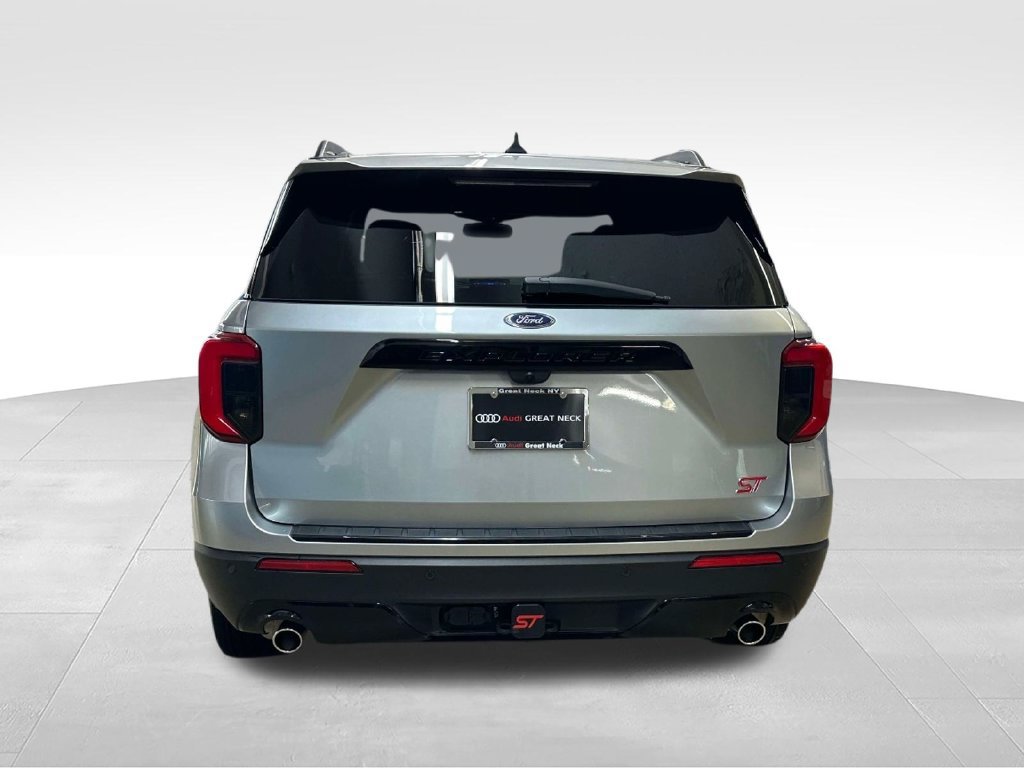 Used 2024 Ford Explorer ST-Line w/ Class IV Trailer Tow Package AWD/4WD image 26