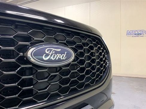 Used 2020 Ford Edge ST-Line w/ Cold Weather Package image 47