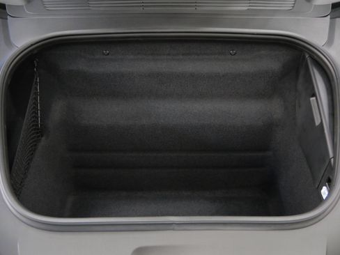 Used 2023 Porsche 911 Carrera image 17