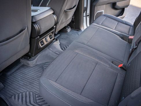 Used 2024 Chevrolet Silverado 2500 LT image 29