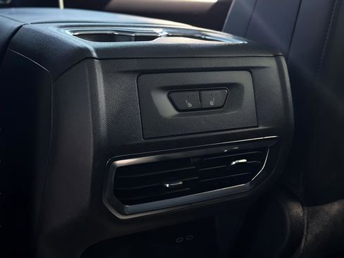 Used 2024 GMC Sierra EV Denali image 27