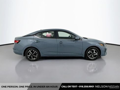 Used 2025 Nissan Sentra SV w/ All-Weather Package FWD image 4