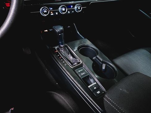 Certified 2025 Honda Civic LX image 27