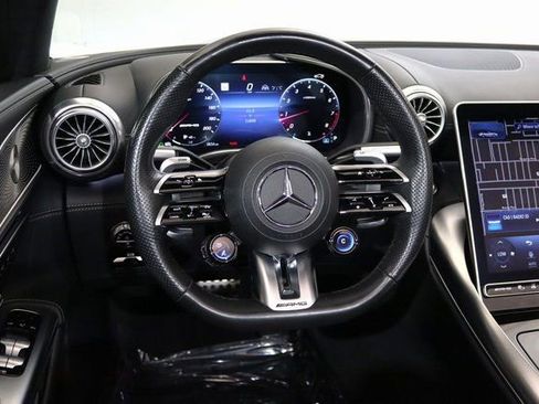 Used 2023 Mercedes-Benz SL 55 AMG 4MATIC image 18