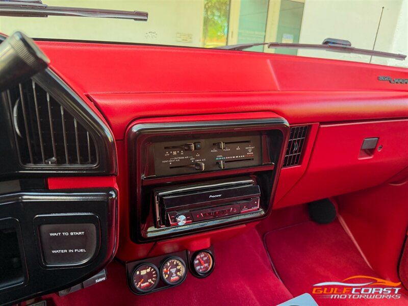 Used 1987 Ford F350 2WD Regular Cab image 15