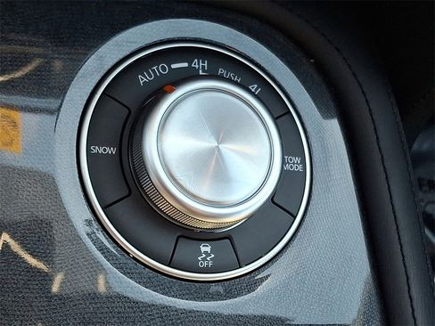 Used 2023 Nissan Armada SL w/ Midnight Edition Package image 25