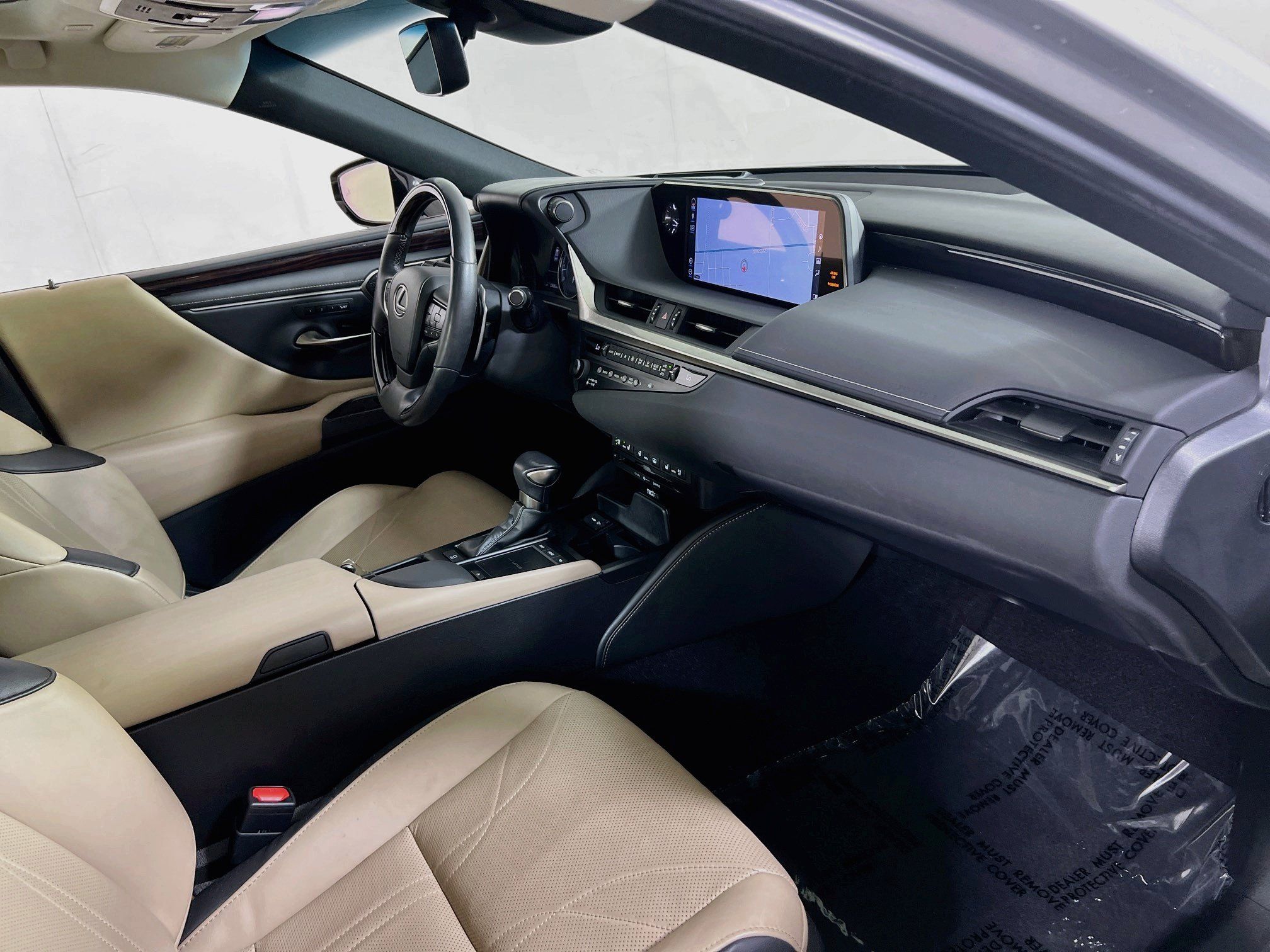 Used 2019 Lexus ES 350 Ultra Luxury w/ Accessory Package 2 FWD image 29