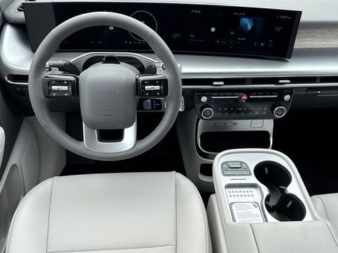 New 2026 Hyundai Ioniq 9 SEL image 17