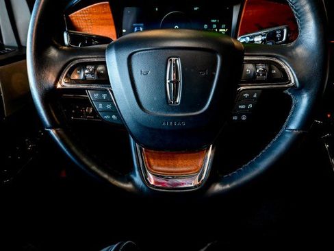 Used 2022 Lincoln Navigator L Black Label image 38