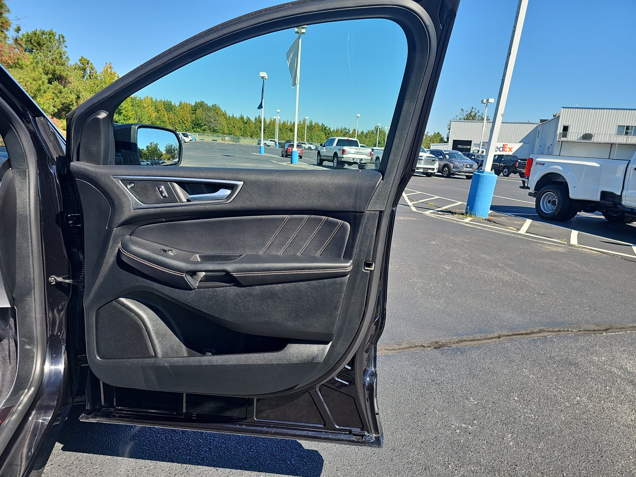 Certified 2024 Ford Edge ST w/ Equipment Group 401A AWD/4WD image 18